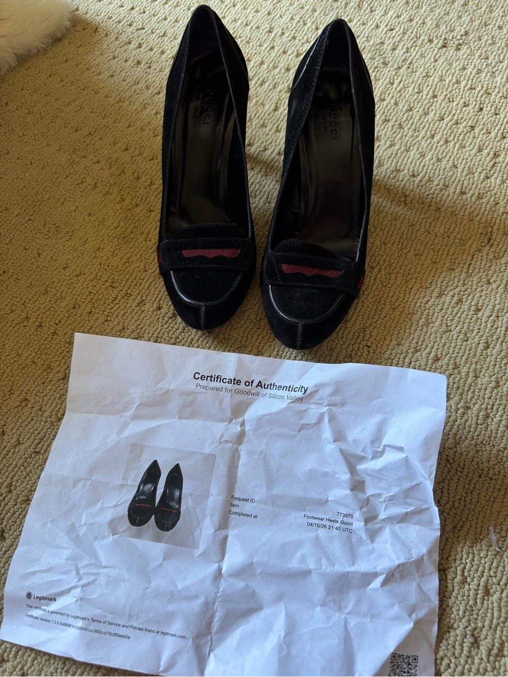 Auth Gucci Black Suede Women's Heel Pumps with Burgundy Trim